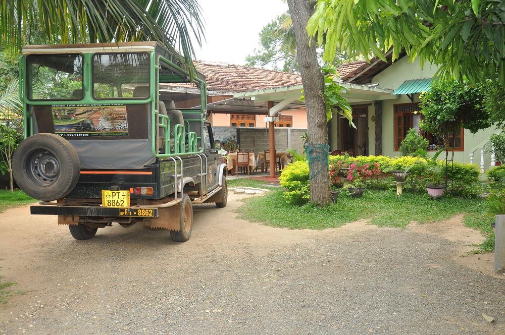 Sanoga Holiday Resort Tissamaharama Extérieur photo